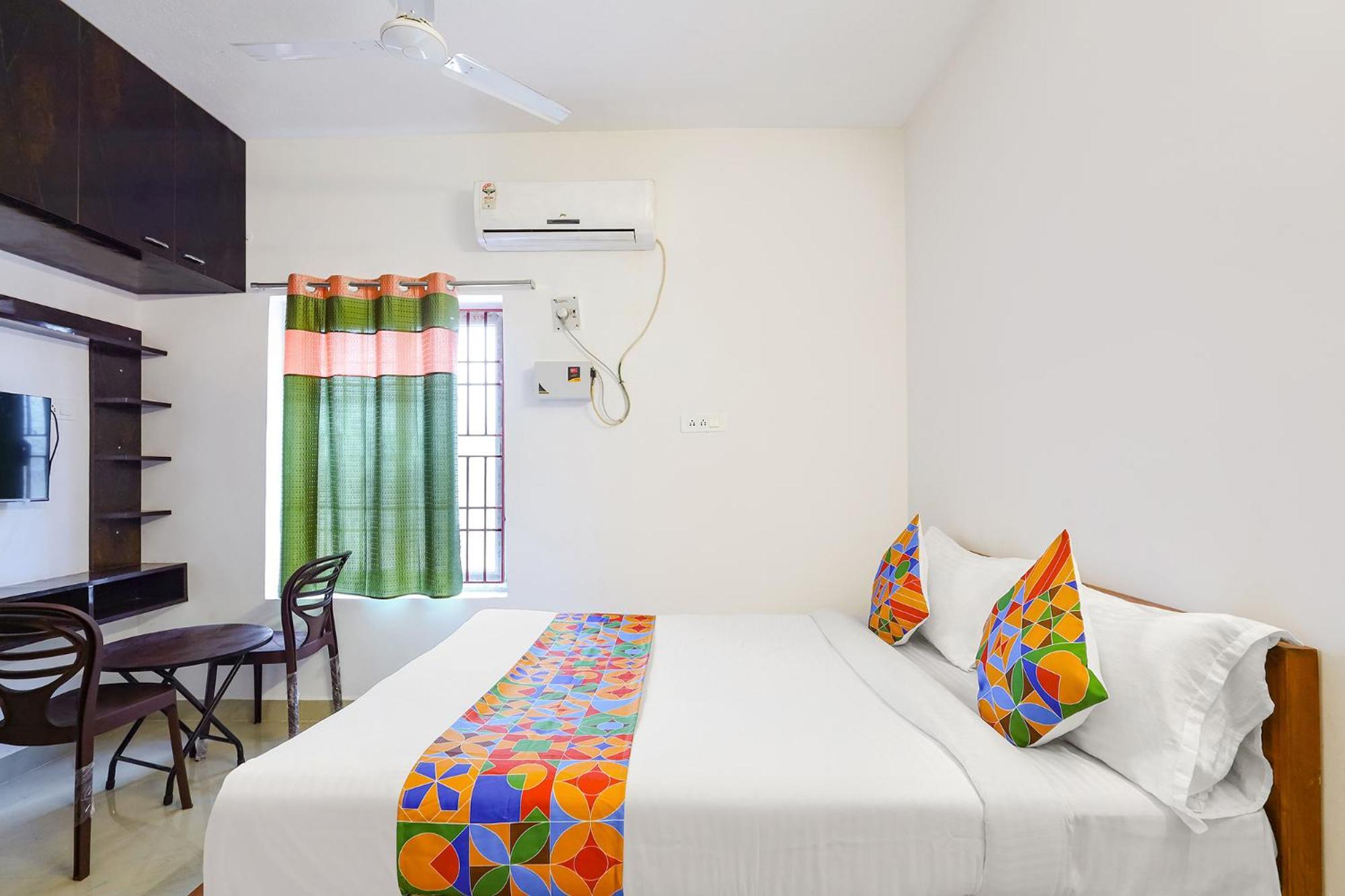 Отель Fabexpress Kovalam Residency Ченнаи Экстерьер фото