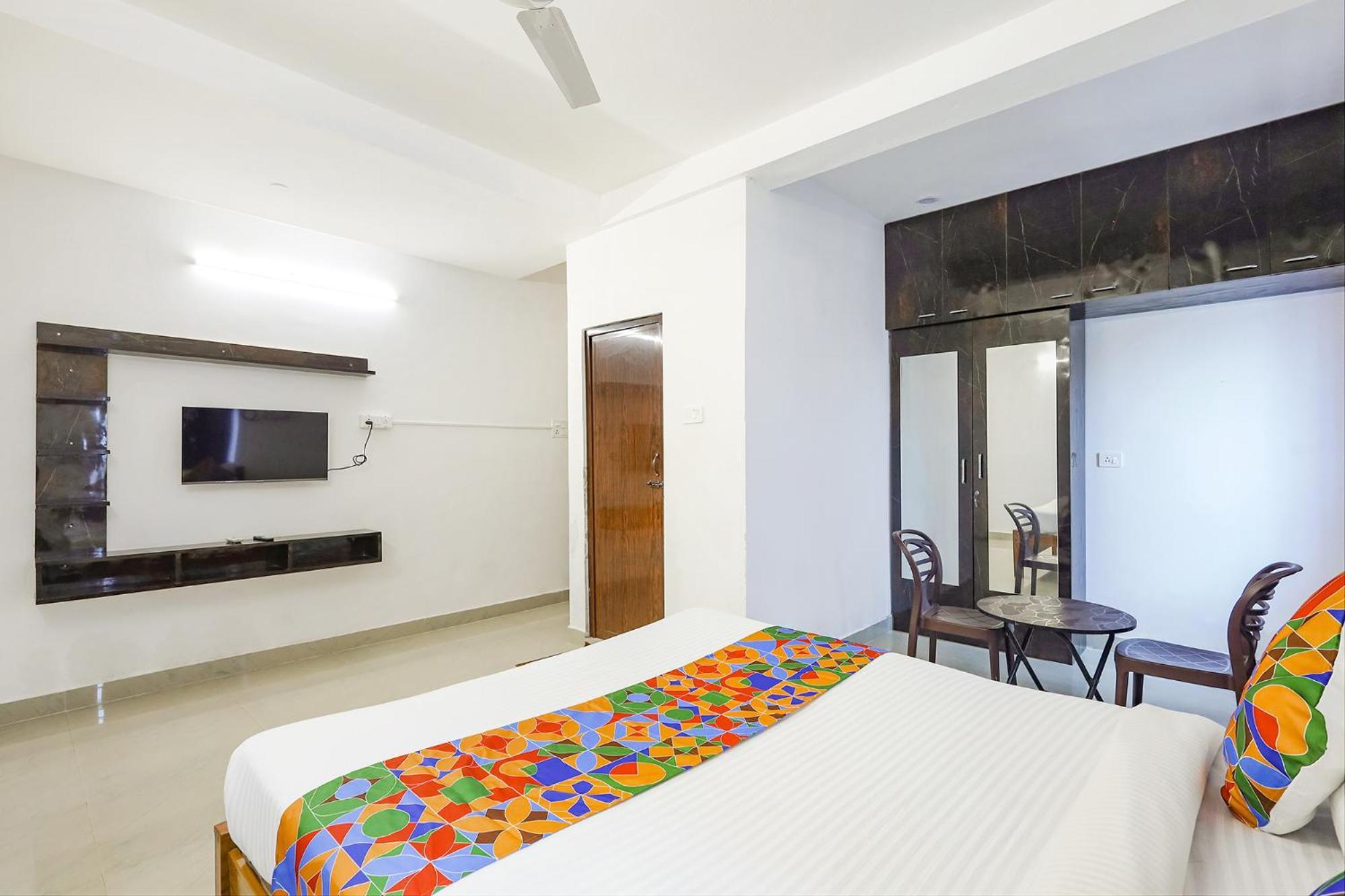 Отель Fabexpress Kovalam Residency Ченнаи Экстерьер фото